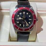 Tudor blackbay rose 