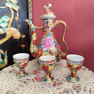 Teko Ayam kuno 1 set flower Family&3 Cucing porselen mulus marking17cm