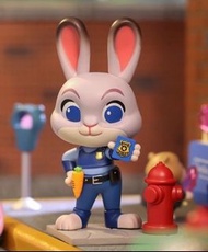 單售警官朱迪:(拆盒未拆袋) Judy Hopps 兔子警官 可愛兔子 交通警察 POPMART 泡泡瑪特 Disney 動物方城市 ZOOTOPIA 盲盒公仔收藏擺設裝飾 Q版公仔潮玩