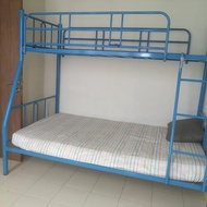 Ranjang Besi Tingkat/ Ranjang Besi Susun bekas/ Ranjang second 120x200 bawah & 90x200 atas