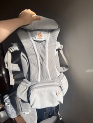 95% new Ergobaby Omni breeze Baby Carrier
