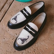 Duke+Dexter "Scorpion Penny Loafer"
