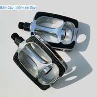 Silver aluminum bicycle pedals, sports bicycle pedals, high quality aluminum alloy bicycle pedals