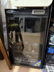 KUI TONG 專業電子防潮箱 DHC-60 (60L)