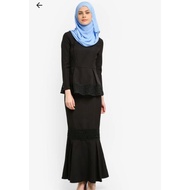 PRELOVED ZALORA ZALIA LACE TRIM PEPLUM TOP WITH MERMAID SKIRT