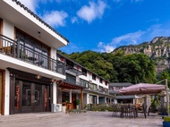 Yanyin Courtyard Homestay
