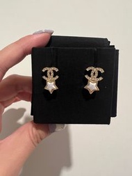 Chanel 24C cc logo star earrings 星星閃石耳環