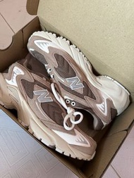全新New balance 725