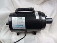 台灣製造 (淨機 無配件) 寵物吹水機 吹風機 2800W 超強勁速乾大風量 神寶黑金剛 寵物美容 狗狗 吹毛
