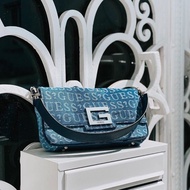 กระเป๋าสะพาย guess 2 สาย shoulder Bag กระเป๋ายีนส์ สะพายไหล่