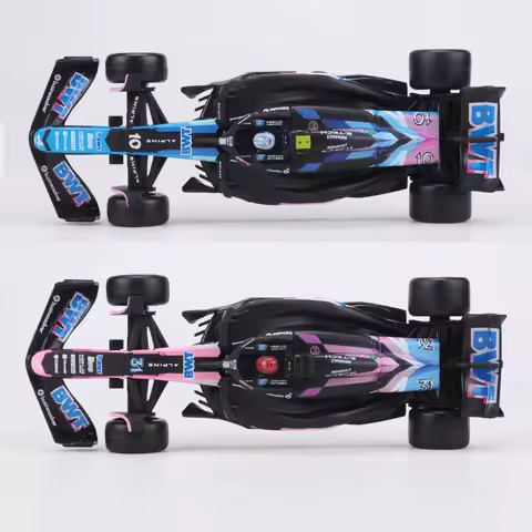 Burago 1:43 A524 Alpine F1 Team Bahrain/Japan Station Racing Car NO.10/NO.31 Alloy Model Car