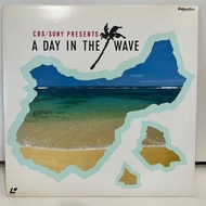 1LD Ld Laser Disc CBS/SONY PRESENTS THEY WAVE A DAY IN THE (J17A54)
