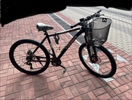 名牌 Trinx 山地車，自行車，單車。旅行金車架。車身不會生鏽。21波段。前避震。