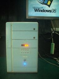 【窮人電腦】適合早期Win98或DOS系統遊戲！最強迷你華碩Win98遊戲專用機出清！雙北桃園可親送！外縣可寄！