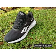 Reebok black sports shoes size 45