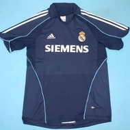 Real Madrid retro jersey 05-06 season, Real Madrid football uniform, Zidane, Raúl, Ronaldo, Beckham,