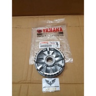 YAMAHA ROLLER BOWL HOUSING MIO SPORTY/NEW/SOUL CARBON YAMAHAORISINIL 5LW-E7620-00