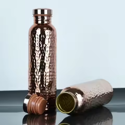 800ML Copper Water Bottle​ ​One-Click Open Lid​ Anti-Slip Silicone Base​ ​Hammer Pattern Bottle​ ​Th