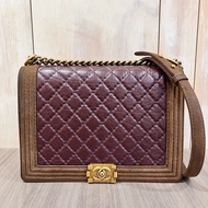 Chanel A67087 咖啡色 棕色 紫紅 麂皮 金釦 Boy 30 斜背包 肩背包 鍊包