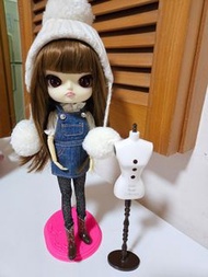 Pullip 公仔連多套服裝