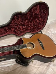 Taylor 結他連琴盒