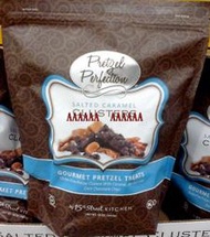 COSTCO好市多代購(PRETZEL 海鹽焦糖口味黑巧克力塊,每袋453.6公克,售價515元)