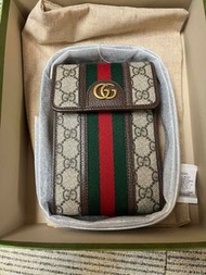 Gucci 手機包