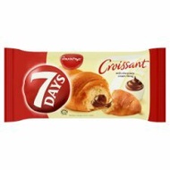 Munchy's 7 Days Croissant With Chocolate Cream Filling 60g