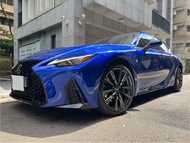 Lexus 凌志 IS 300h F SPORT版本 新車價格205萬 2.5L 自然進氣 直四雙凸 綜效223hp CVT 6速手自排 2023款式 2023年03月出廠 2023年04月領牌 運動