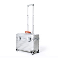 18" Aluminum Pilot Carry-On Luggage 54cm – Silver