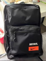 外國預訂 2色選 Nike logo just do it 刺繡 多口袋 背包