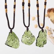 Natural Moldavite Impact Glass Czech Meteorite Energy Chakra Stone Pendants V0u4