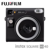 [DJS LIFESTYLE] FUJIFILM INSTAX SQUARE SQ40 富士即影即有菲林相機採用大膽前衛的方形輪廓和經典的黑色設計！專為完美貼合您的手型而設計！方形格式視角更寬；讓你自