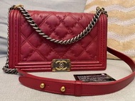 10000% authentic Red Boy Chanel 28cm