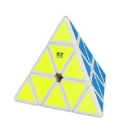 Cube Puzzle YOngjun Pyramid Pyraminx Triangle Magic Cube 3x3 Whitebase
