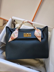 Hermes 2424 29