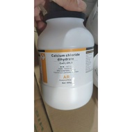 Chất Calcium chloride dihydrate (dạng bột) CAS 10035-04-8 CaCl2.2H2O lọ 500g canxi clorua CaCl2