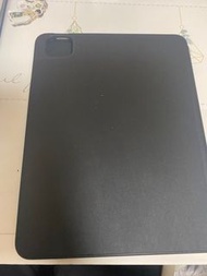 iPad Pro 11 case 帶筆槽（黑色）全新