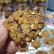 Cookies Chocolate Chip Almond Ala Famous Amos