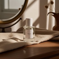 | 沉靜木質 | THANK ME壁爐暖光檀香鳶尾花香水