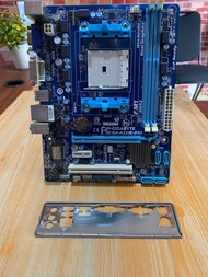 Mobo Motherboard FM1 Gigabyte GA-A55-GS2