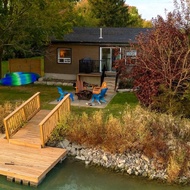 โรงแรม Creekside Cottage - kayak, SUP, fishing, game room, steps to the beach - Kingsville