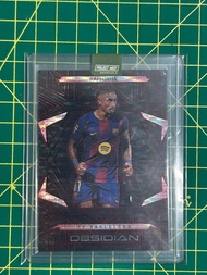Panini足球卡(🔵🔴巴塞/🇧🇷巴西隊長 ) Raphinha拉芬拿 Obsidian 01/49 (頭冧 / Bookend / 首編) 2025-26 Panini Obsidian Socce