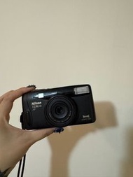 Nikon zoom 500af 底片相機