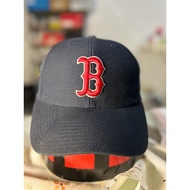 Logo hat b