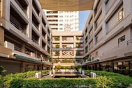 โรงแรมเอส 33 คอมแพค สุขุมวิท (S33 Compact Sukhumvit Hotel)