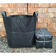 35 liter planter bag 35x35 black material, very strong and durable