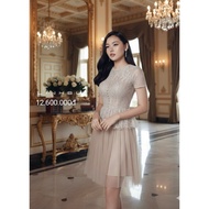 Pass for dress with flexible design, brand price 12 million, buy nearly 9 million, pass 2.xxx, size 