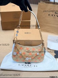 COACH Teri 腋下包