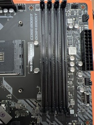 Amd 5600x cpu 加 g skill 16gb 3600  ram加 msi b550m motar 冇wifi 版 主板